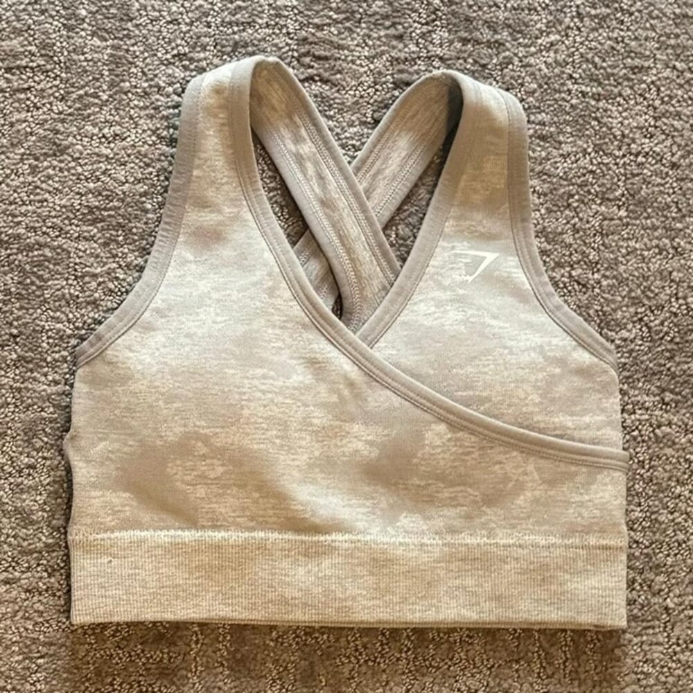 Gymshark Adapt Camo Seamless Sports Bra Lilac Gray XS